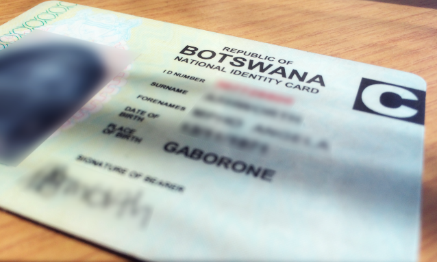 BOTSWANA PUBLIC NOTICE DUAL CITIZENSHIP FOR PERSONS UNDER THE AGE OF 21 YEARS