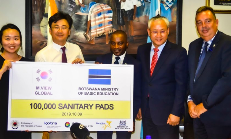 Korean Embassy Donates Sanitary Pads To The Ministry of Basic Education